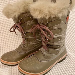 Joan of Arctic Sorel Boots